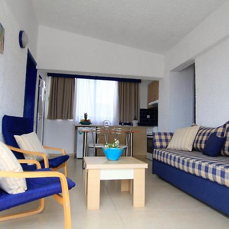 Christiana Hotel Apartments Jenádi Kültér fotó